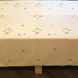 tablecloth-flowers-daisy-lagartera-toledo_collage