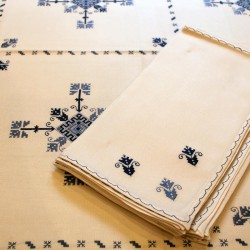 mantel-escudos-azul-lagartera-toledo_servilleta