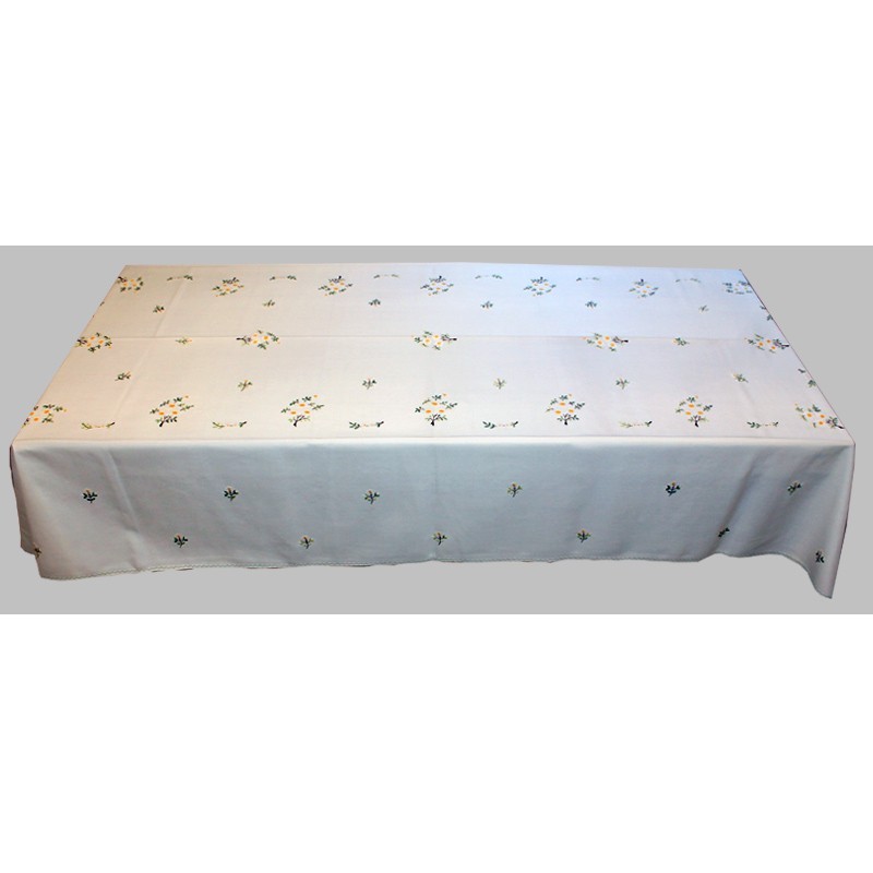 tablecloth-flowers-daisy-lagartera-toledo_table