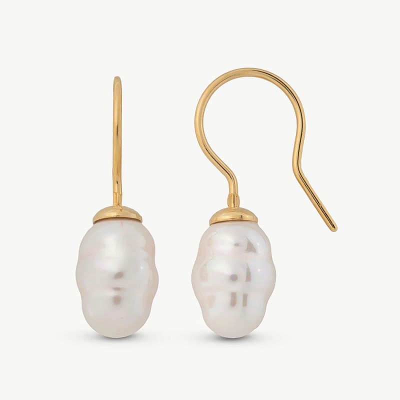 Agora Pearl Earrings – 18k gold-plated silver – baroque white 8 mm pearl (Majorica)