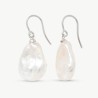 Keila Pearl Earrings – rhodium-plated silver – wild white 20 mm pearl (Majorica)