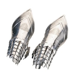 Chiselled Gauntlets, Life-size (stainless steel) Marto Toledo - Frontal